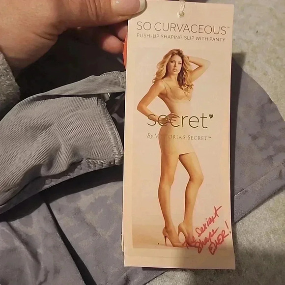 VICTORIA SECRET PUSH-UP SHAPING SLIP WITH ATTACHED PANTY SIZE S - Picture 4 of 5